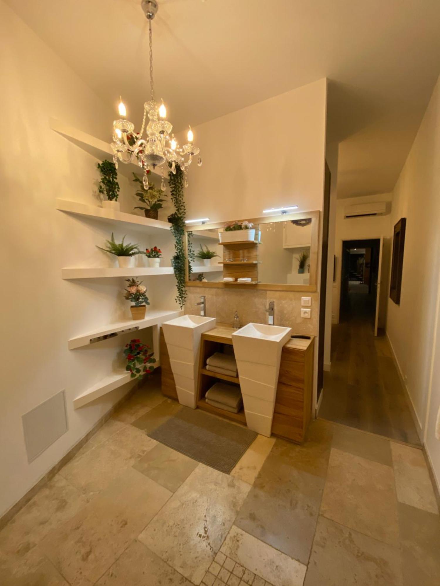 Loft Spa Reims-Fr 250M2 Privatifs, Piscine Interieure Chauffee, Spa Et Parking Dış mekan fotoğraf